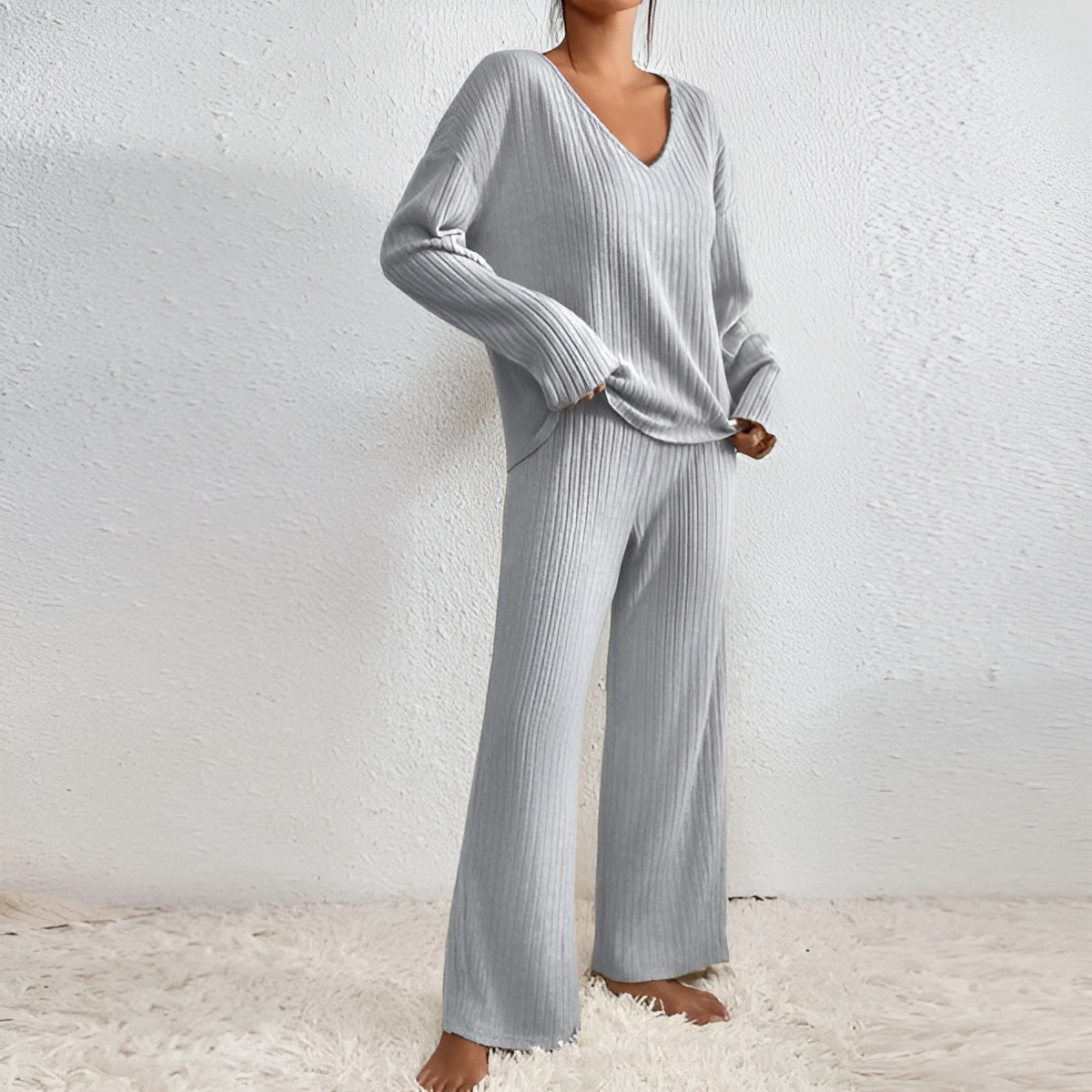 Islaâ„¢ | Ribbed V-neck sweater set